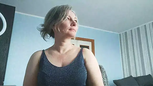 EdithManning online show from February 2, 6:56 am