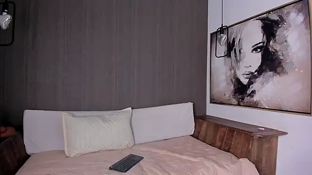 DRACARYSS  online show from February 14, 1:29 pm