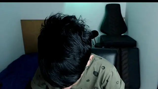 Snapshot of Zack_Kingg chatting on February 26, 3:44 pm Zack Kingg online show from February 26, 3:44 pm