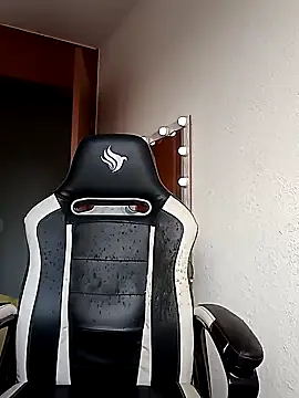 Snapshot of gugao666 chatting on December 1, 7:36 pm gugao666 online show from December 1, 7:36 pm