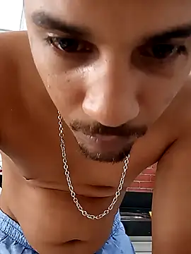 Snapshot of gugao666 chatting on December 12, 1:28 pm gugao666 online show from December 12, 1:28 pm