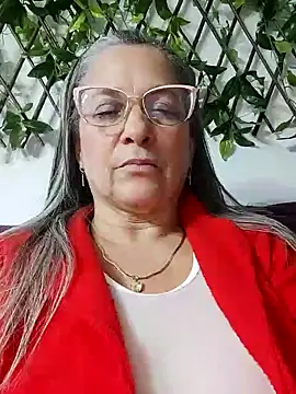 miisevvie  online show from March 10, 8:04 am