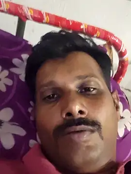 Snapshot of Tamildickxxx chatting on April 10, 5:06 pm Tamildickxxx online show from April 10, 5:06 pm