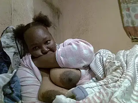 Snapshot of chubbydoll122 chatting on February 3, 2:53 am chubbydoll122 online show from February 3, 2:53 am