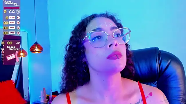 antonelllepiercee online show from January 30, 6:10 pm