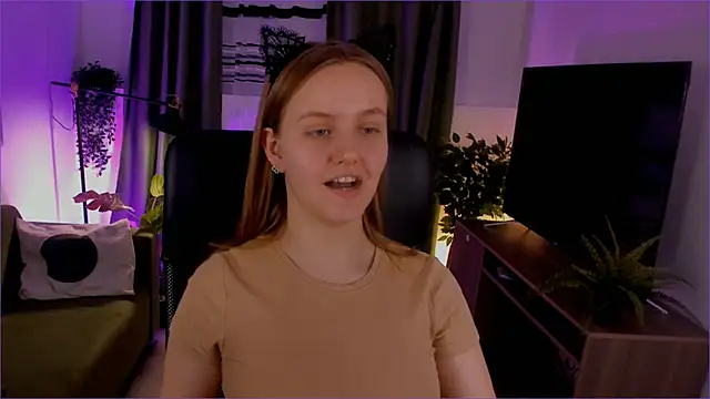 KellyPoter online show from December 14, 9:18 am