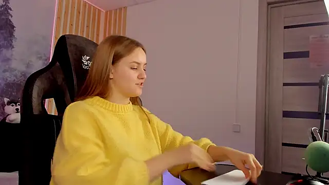 KellyPoter online show from December 17, 3:06 pm