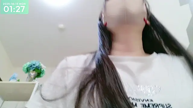 Snapshot of -SHIZUKU- chatting on October 12, 4:28 pm -SHIZUKU- online show from October 12, 4:28 pm