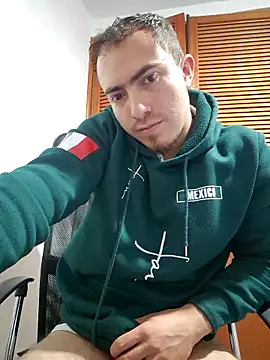 dragon1006 online show from March 24, 8:25 pm