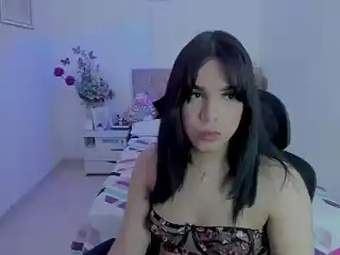 Snapshot of linda_zaam83866 chatting on March 16, 7:49 pm linda zaam83866 online show from March 16, 7:49 pm