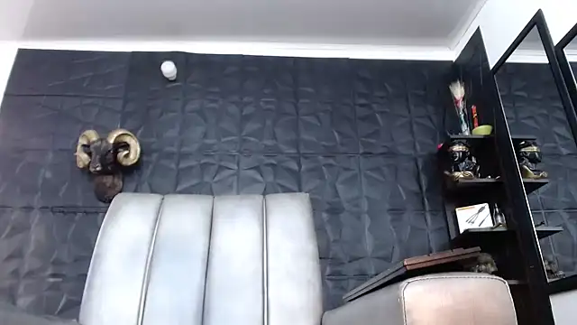 Snapshot of Hanna_Fox_69 chatting on February 28, 12:50 pm Hanna Fox 69 online show from February 28, 12:50 pm