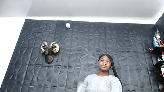 Hanna Fox 69 online show from April 13, 7:03 am