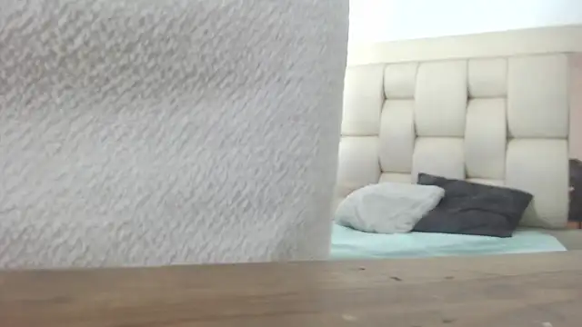 Snapshot of Candy_and_Jh0n chatting on January 28, 5:54 am Candy and Jh0n online show from January 28, 5:54 am