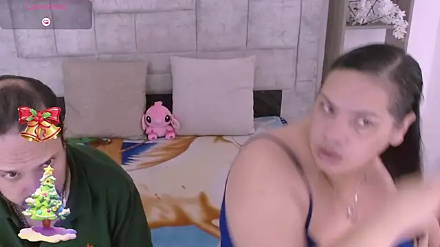 Snapshot of Candy_and_Jh0n chatting on December 15, 4:39 am Candy and Jh0n online show from December 15, 4:39 am