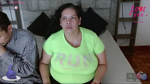 Candy and Jh0n online show from February 26, 7:35 pm