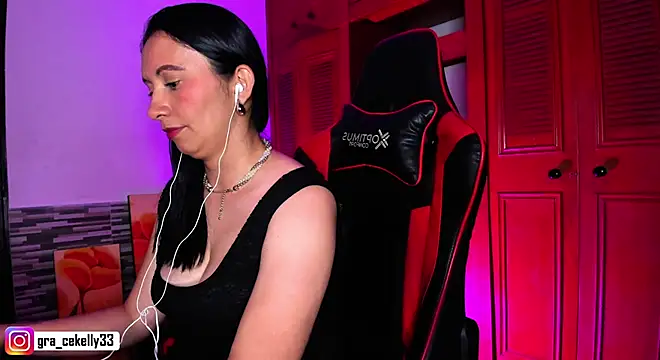 gracekelly12 online show from December 5, 10:12 pm