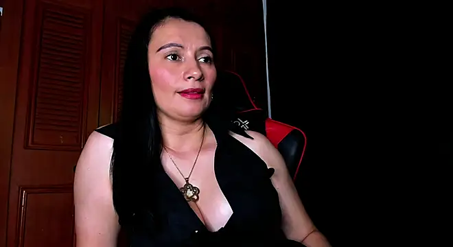 gracekelly12 online show from December 12, 10:52 pm