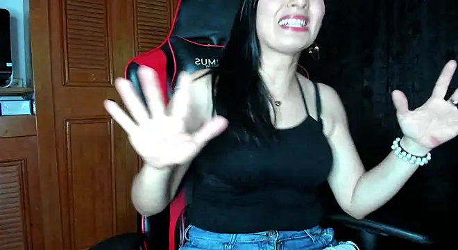 gracekelly12 online show from January 14, 10:55 pm