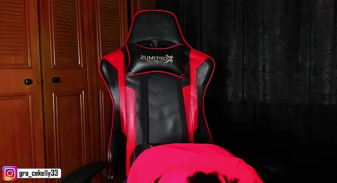 gracekelly12 online show from January 20, 9:53 pm