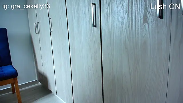 gracekelly12 online show from September 18, 7:16 pm