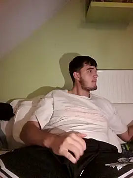 Snapshot of Tim67_12 chatting on November 13, 7:46 pm Tim67 12 online show from November 13, 7:46 pm