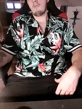 Snapshot of Tim67_12 chatting on February 1, 3:32 pm Tim67 12 online show from February 1, 3:32 pm