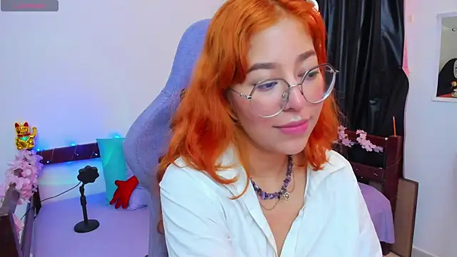 Snapshot of _Moon_Johnson chatting on February 9, 12:03 am Moon Johnson online show from February 9, 12:03 am