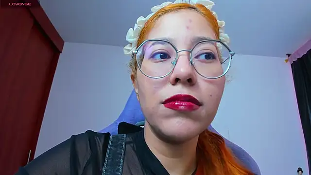 Snapshot of _Moon_Johnson chatting on February 15, 11:01 pm Moon Johnson online show from February 15, 11:01 pm