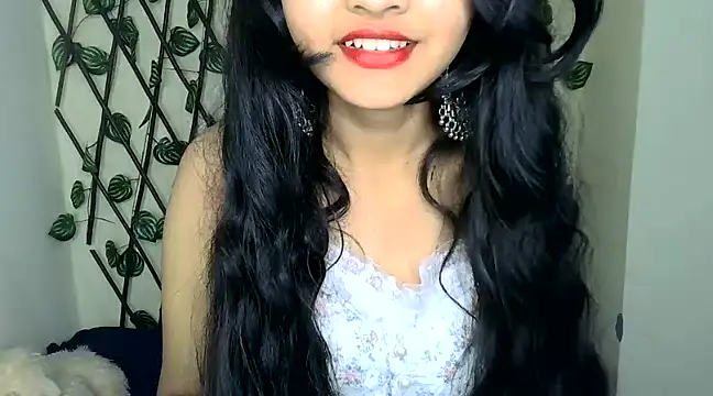 Snapshot of SUZY_FROMUS chatting on January 23, 6:14 pm SUZY FROMUS online show from January 23, 6:14 pm