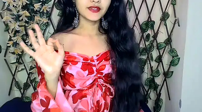 Snapshot of SUZY_FROMUS chatting on February 7, 5:29 pm SUZY FROMUS online show from February 7, 5:29 pm