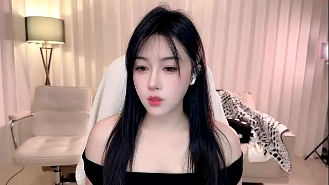 Snapshot of K-moumou chatting on October 2, 3:30 pm K-moumou online show from October 2, 3:30 pm