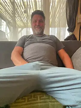 Snapshot of Haariglang chatting on February 25, 7:09 am Haariglang online show from February 25, 7:09 am