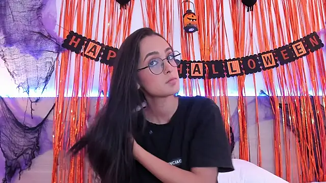 nataliiiiia online show from October 22, 11:43 am