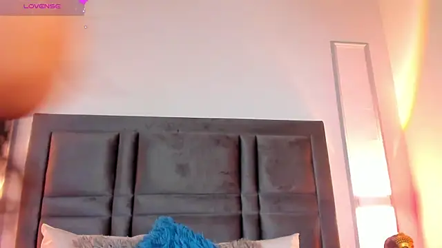 EmmaBecket2 online show from February 20, 5:01 am