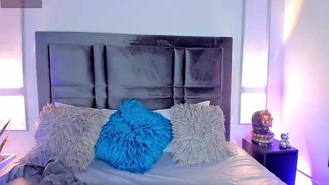 EmmaBecket2 online show from March 20, 4:18 am