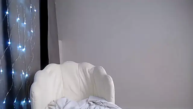 ElliaSquirtGirl online show from February 19, 3:16 pm