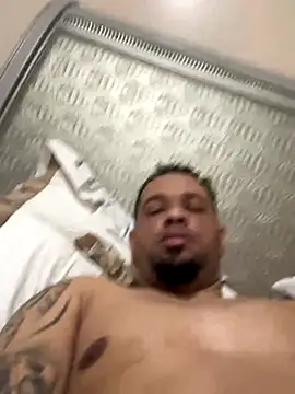 Snapshot of kelin17 chatting on January 7, 11:12 am kelin17 online show from January 7, 11:12 am