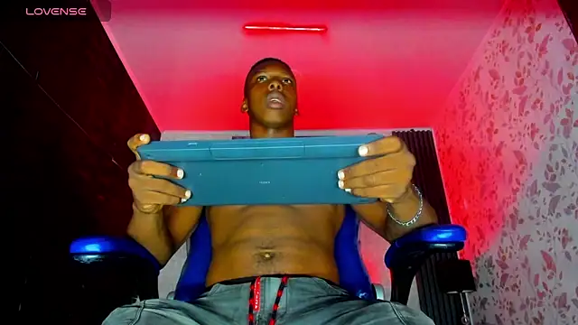 Snapshot of JD_THEBABY chatting on February 9, 12:19 pm JD THEBABY online show from February 9, 12:19 pm