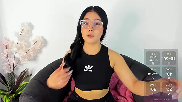 Annie9  online show from March 22, 4:56 am