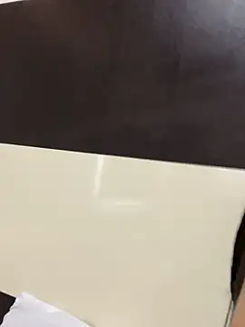 Annie9  online show from October 21, 3:57 pm