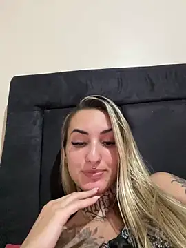 hotskinny1 online show from February 28, 2:31 am