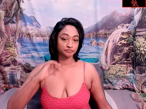 Snapshot of indianspicey chatting on November 6, 5:19 am indianspicey online show from November 6, 5:19 am