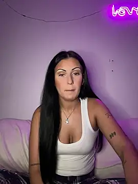 Snapshot of SweNatasha chatting on December 10, 7:11 pm SweNatasha online show from December 10, 7:11 pm