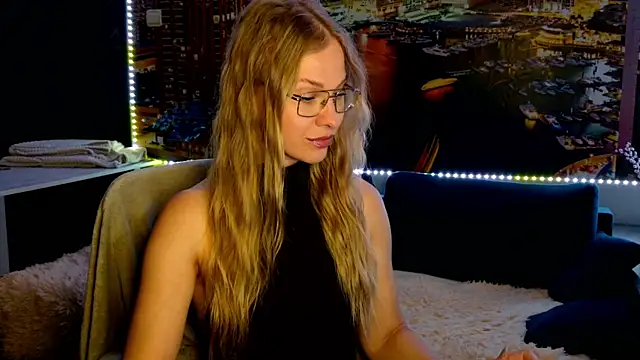 Snapshot of pusyavykusya chatting on July 13, 7:16 pm pusyavykusya online show from July 13, 7:16 pm