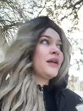 KikiWatson online show from December 14, 8:13 am