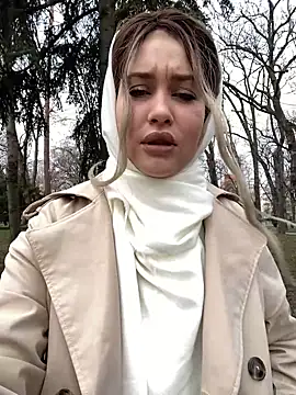 KikiWatson online show from January 1, 8:02 am