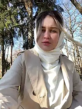 KikiWatson online show from January 3, 8:43 am