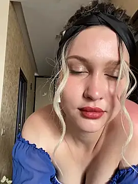 KikiWatson online show from March 15, 10:13 am