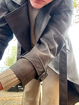 KikiWatson online show from November 6, 7:09 am