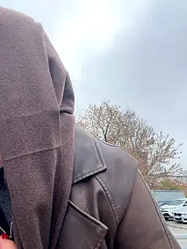 KikiWatson online show from November 14, 7:18 am